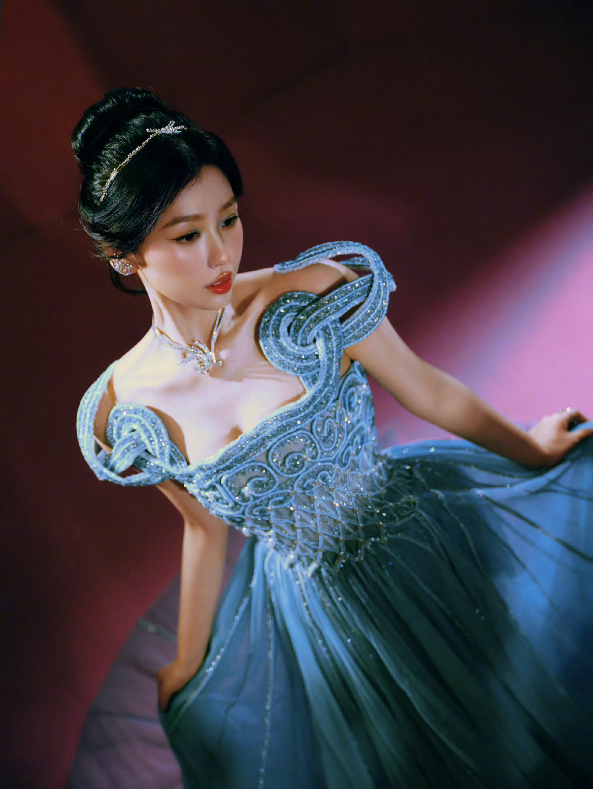 A moment captured by a fan of Esther Yu