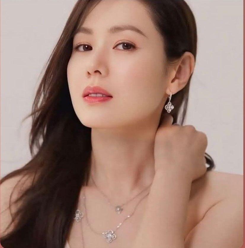 孙艺珍的最新照片