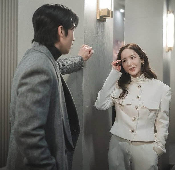 Recent activity shot of Park Minyoung