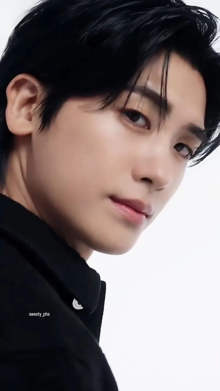 Today's popular wallpaper in Park Hyungsik community