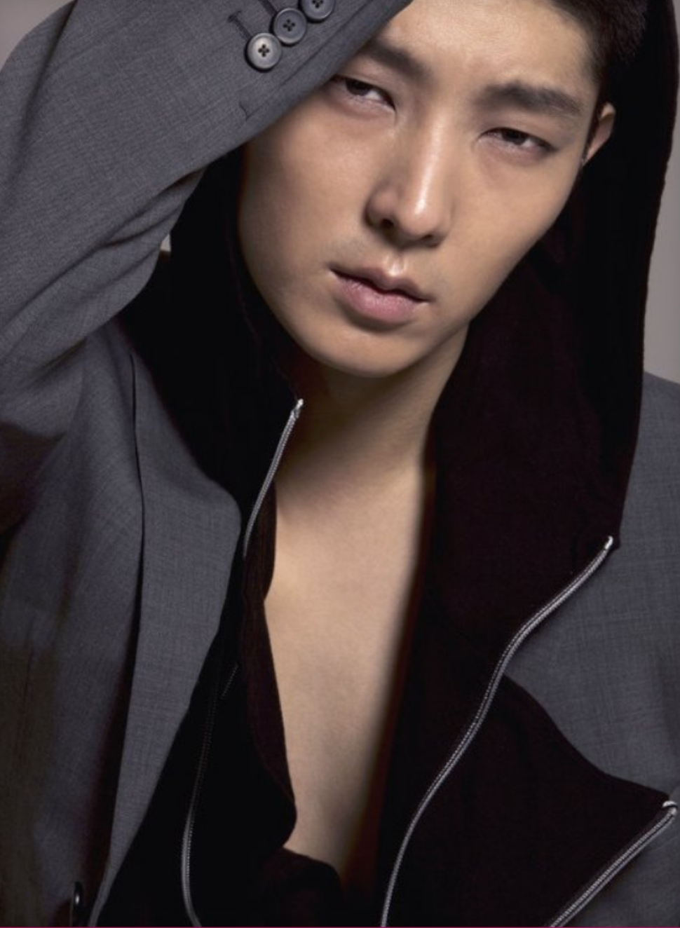 Recent activity shot of Lee Joongi