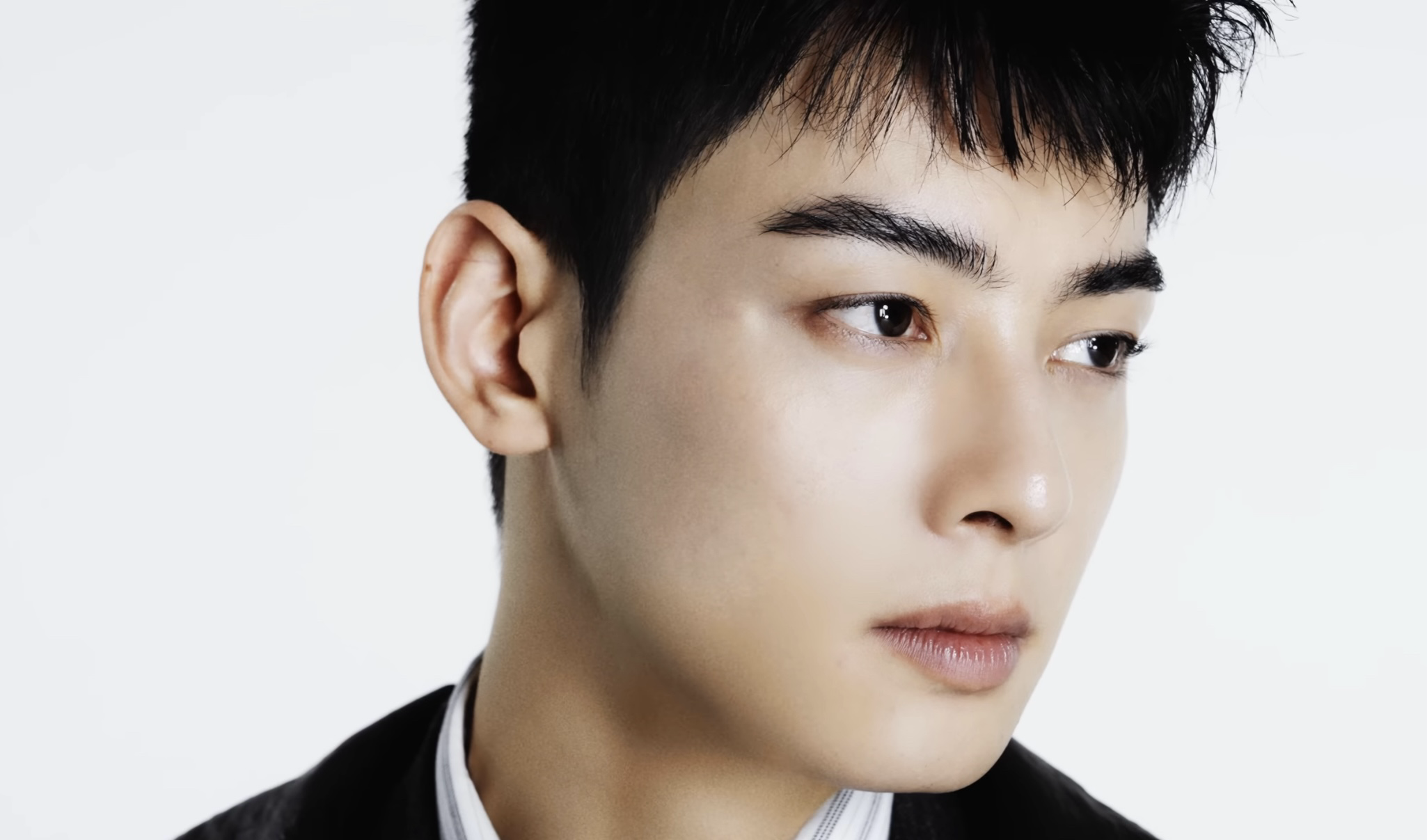Foto kegiatan terbaru dari Cha Eunwoo