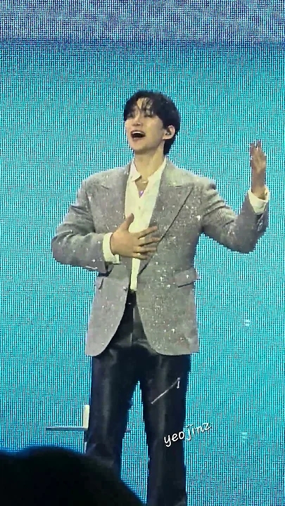 イ・ジュノの最近の活動ショット