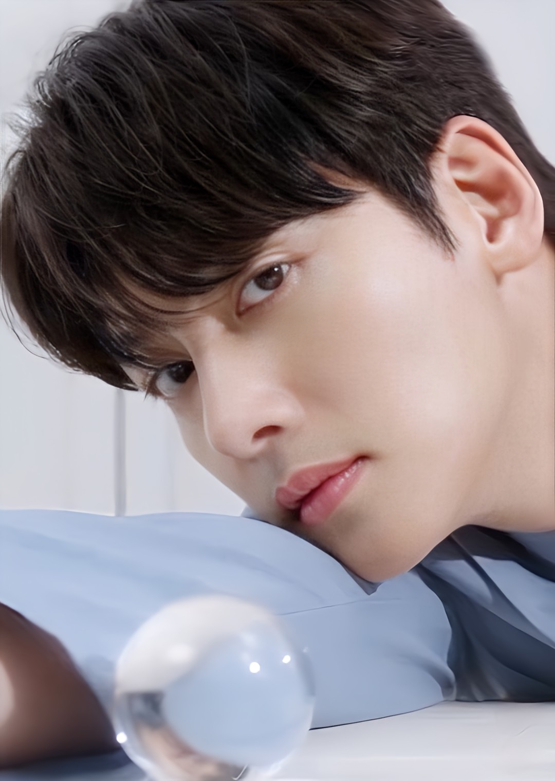 粉丝拍下的池昌旭瞬间