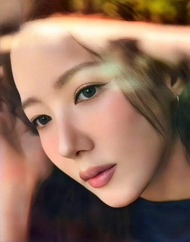 Recent activity shot of Park Minyoung