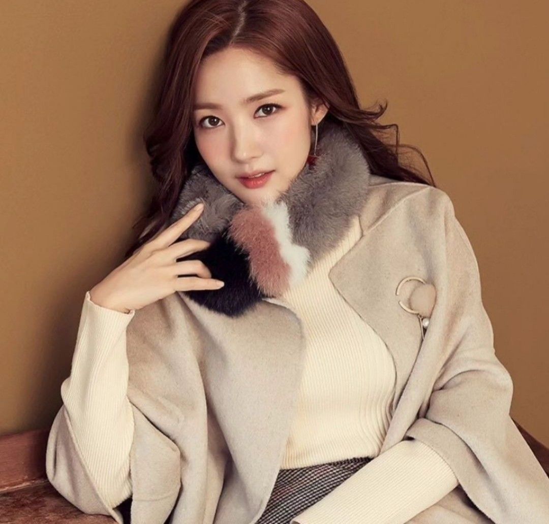 Foto terbaru dari Park Minyoung