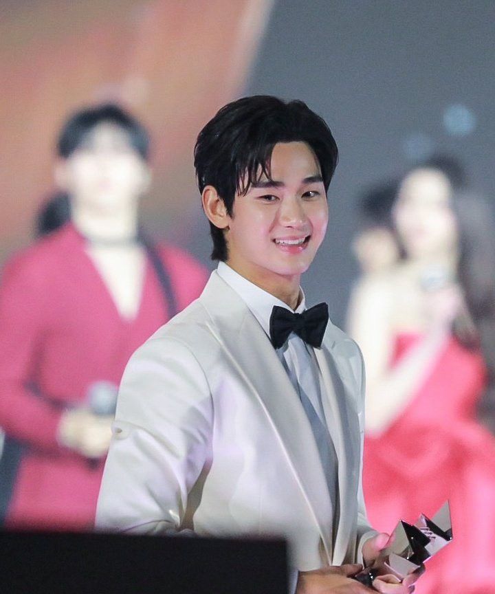 Foto terbaru dari Kim Soohyun