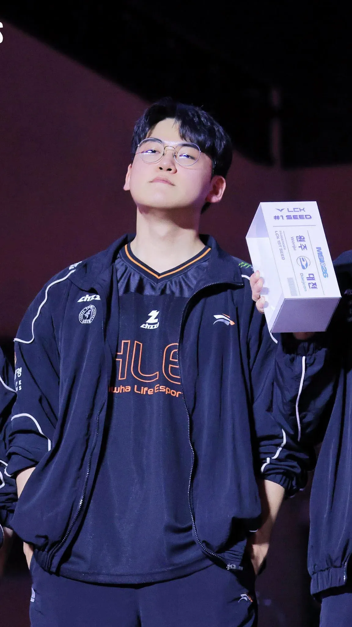 Representative background image loved by Gumayusi fandom