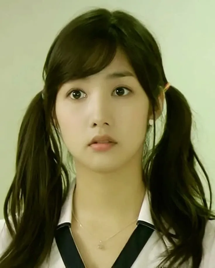Latest photo of Park Minyoung