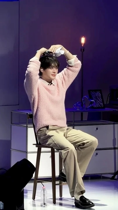 Recent activity shot of Cha Eunwoo