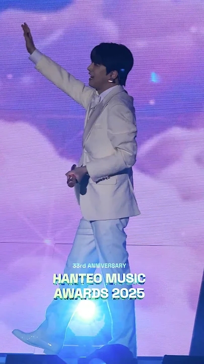 Cuplikan di balik layar dari Lee Chanwon