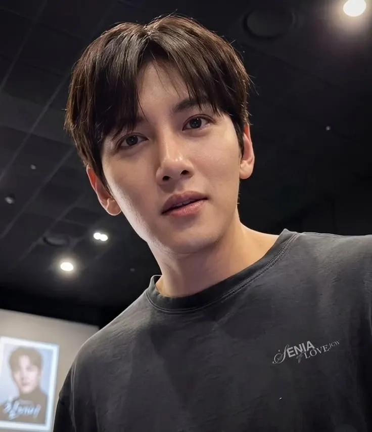 Latest photo of Ji Changwook