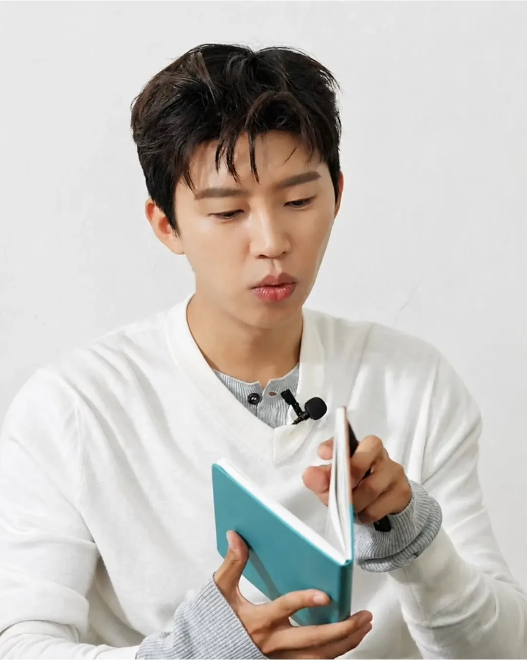 Cuplikan di balik layar dari Lim Youngwoong
