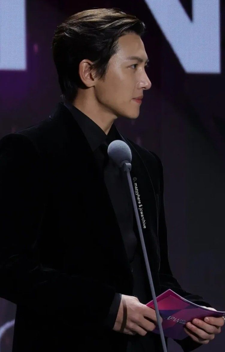 A moment captured by a fan of Ji Changwook