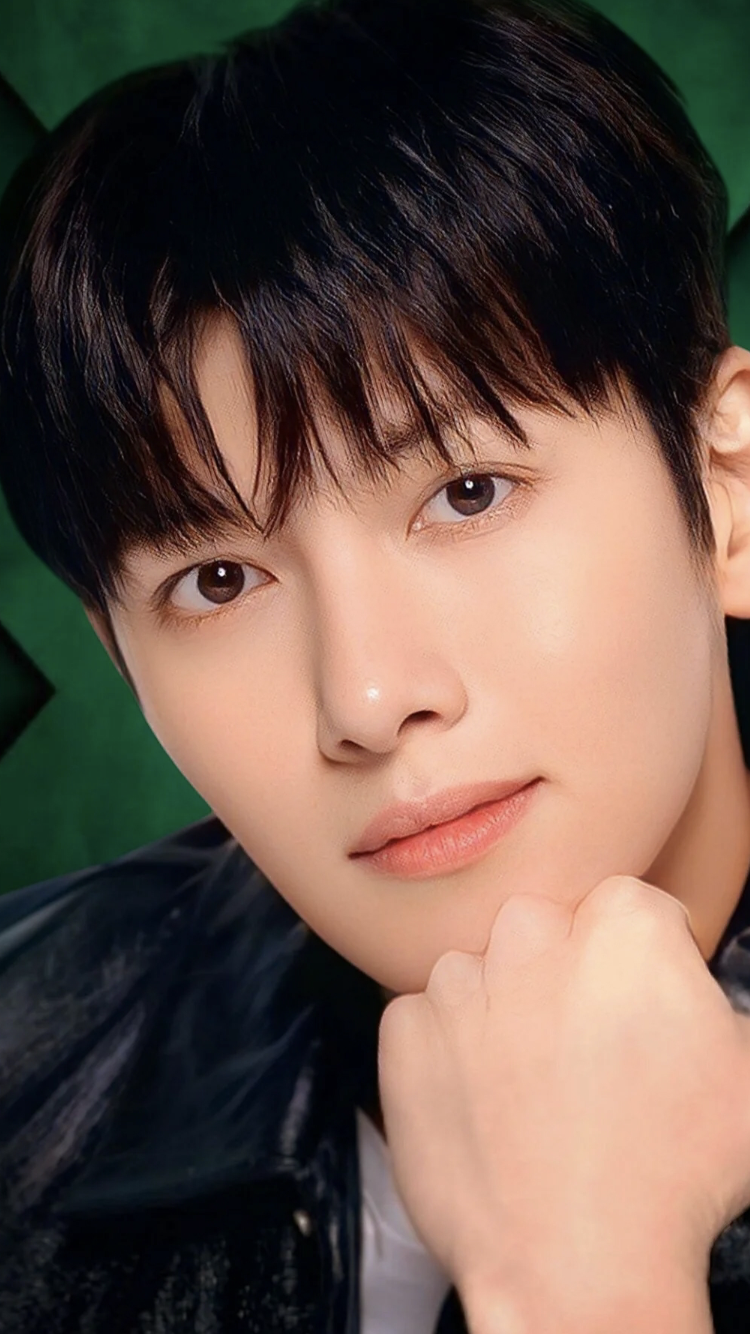 チ・チャンウクのビハインドカット