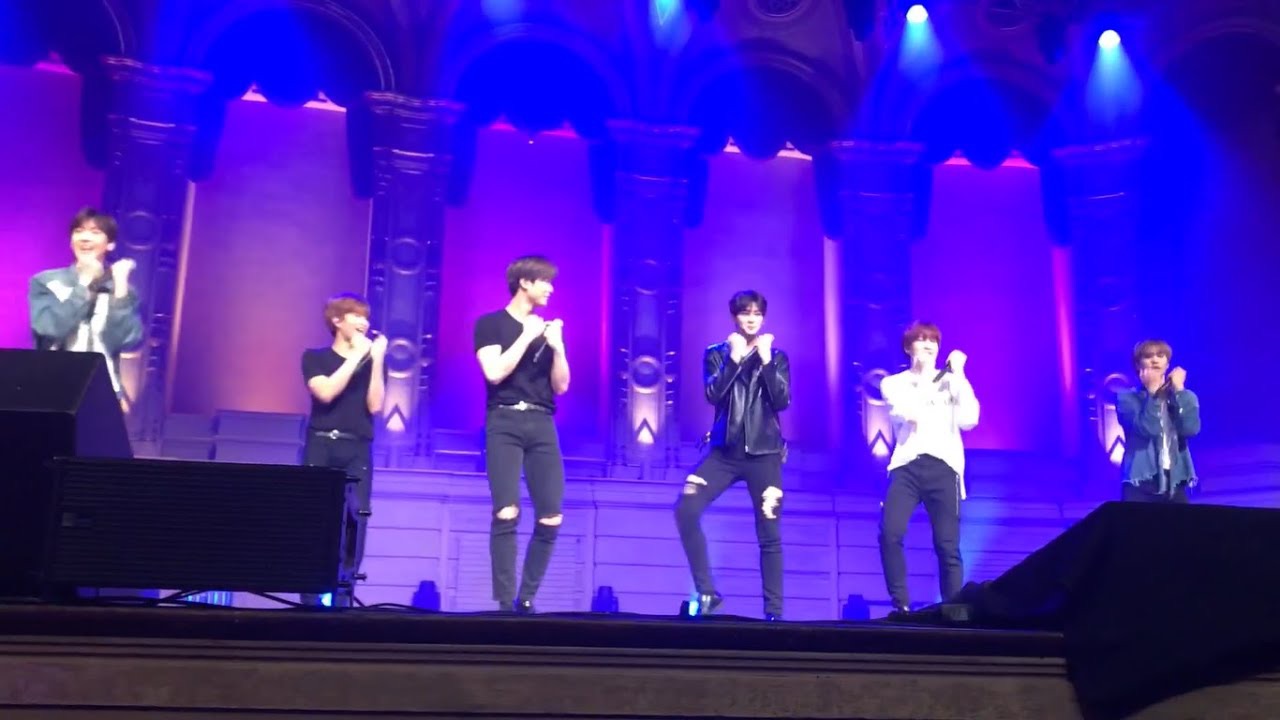 Recent activity shot of Cha Eunwoo