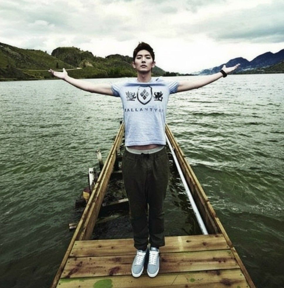 Behind-the-scenes cut of Lee Joongi