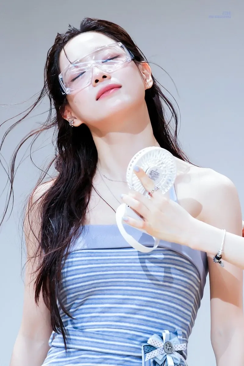 Recent activity shot of Kim Sejeong