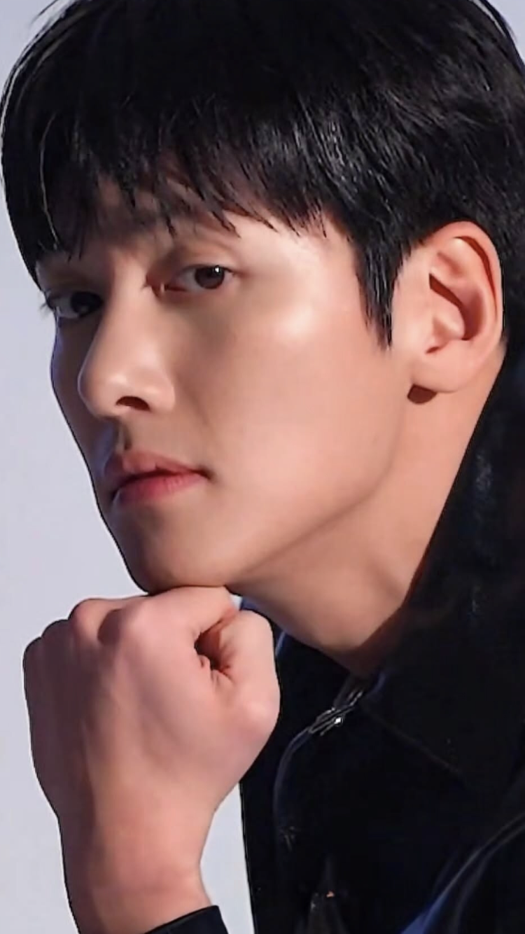 チ・チャンウクの最新写真