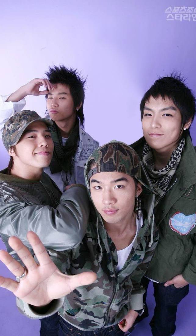 Special wallpaper made by T.O.P's fans