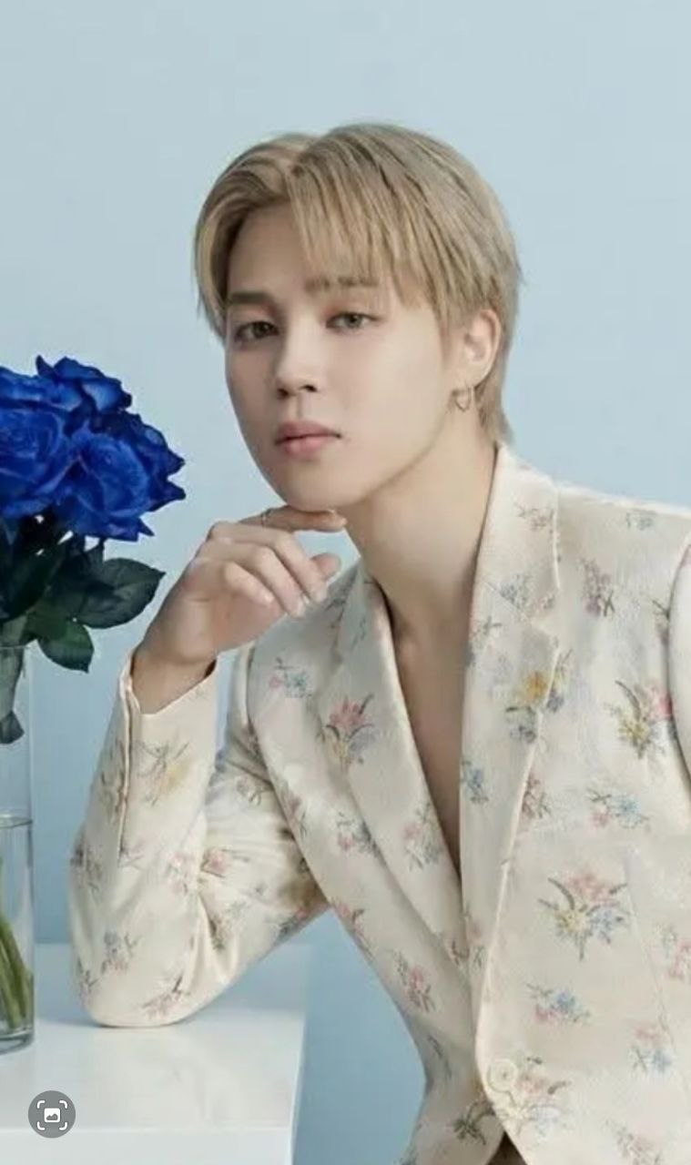 A moment captured by a fan of Ha Jimin