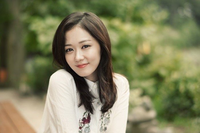 Recent activity shot of Jang Nara