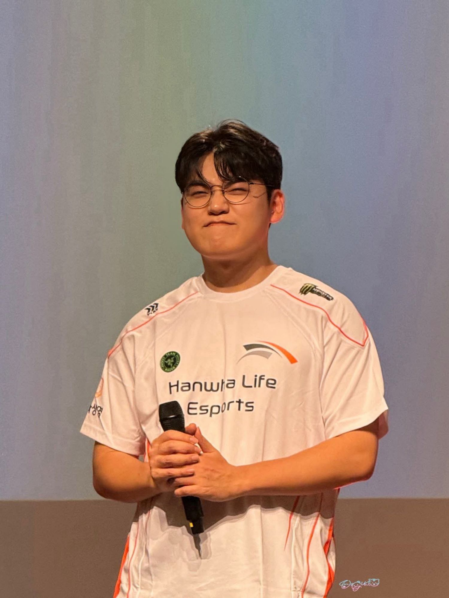 Behind-the-scenes cut of Gumayusi