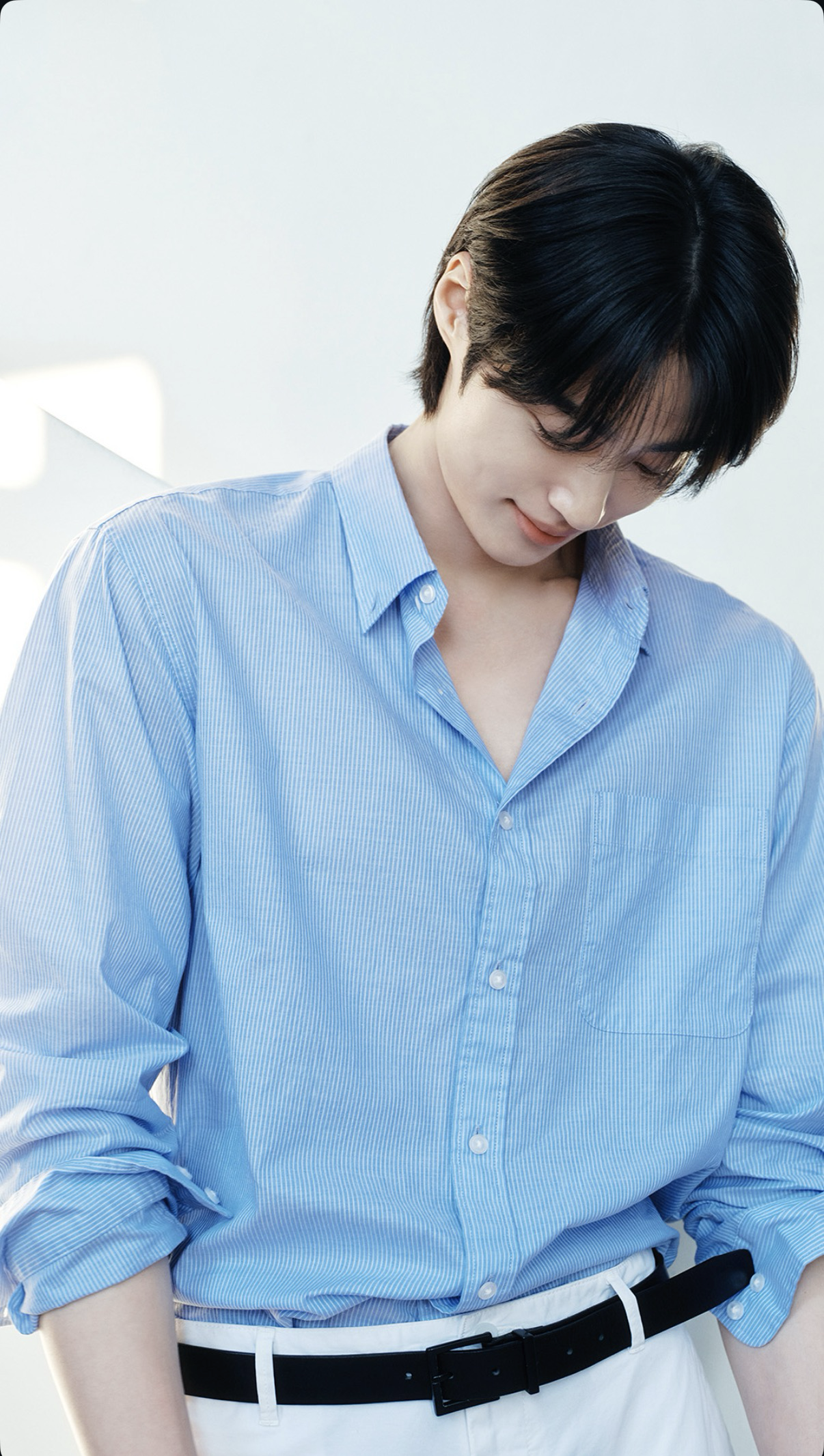 Behind-the-scenes cut of Byeon Wooseok