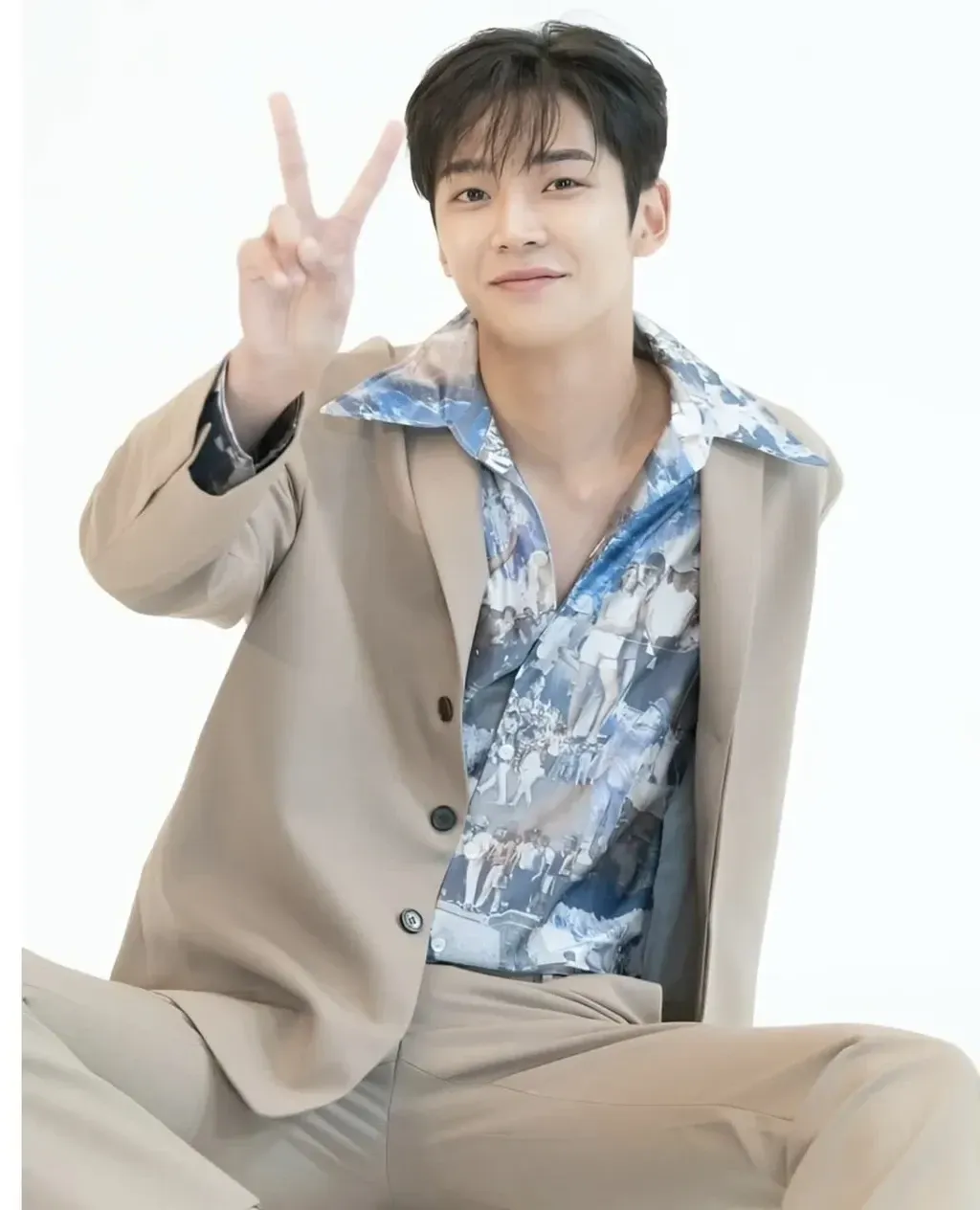 Foto terbaru dari Rowoon