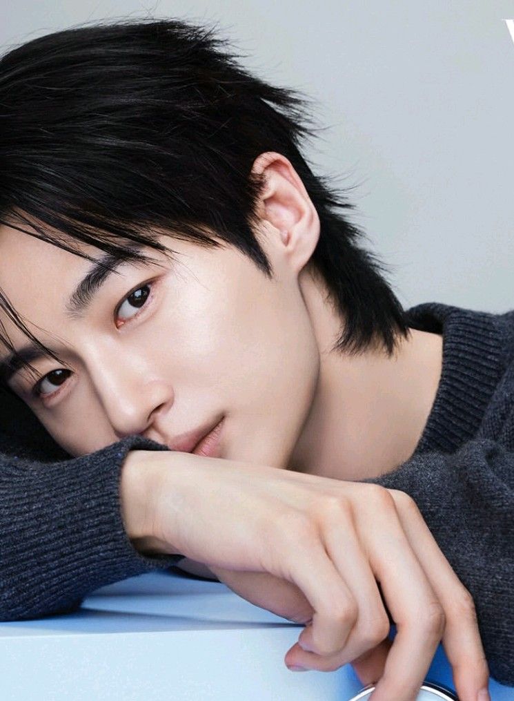 邊佑錫的最新照片