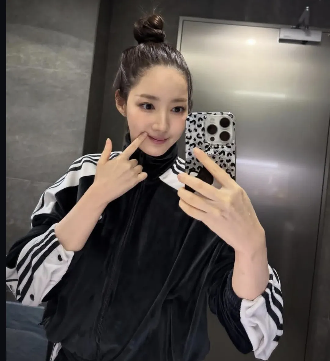 Latest photo of Park Minyoung