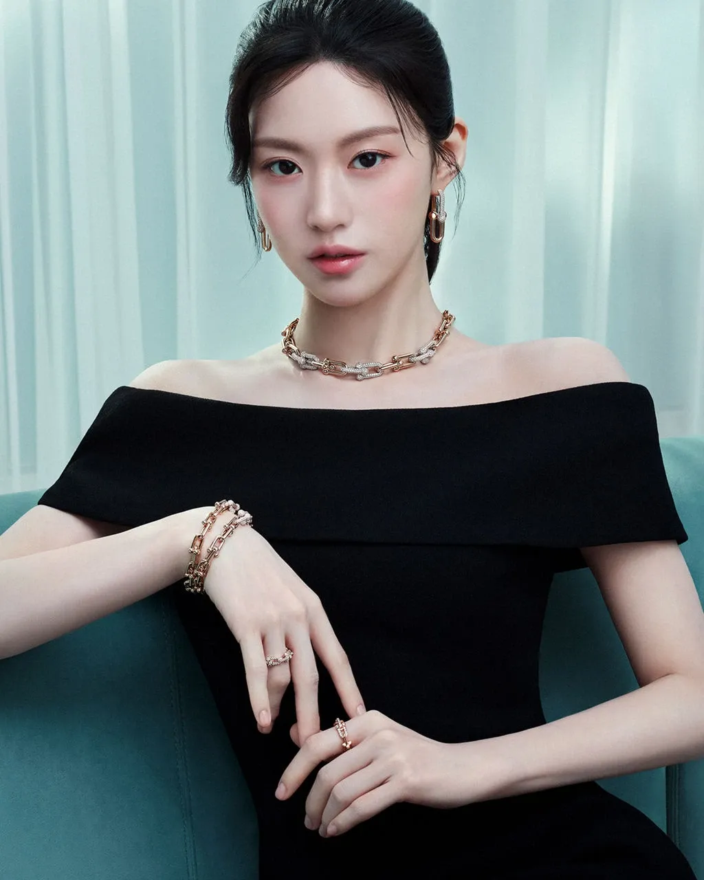 Recent activity shot of Go Younjung