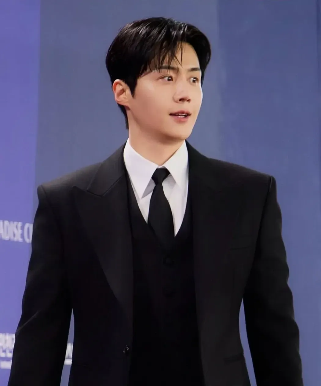 Behind-the-scenes cut of Kim Seonho