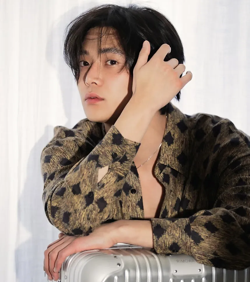 Foto kegiatan terbaru dari Rowoon