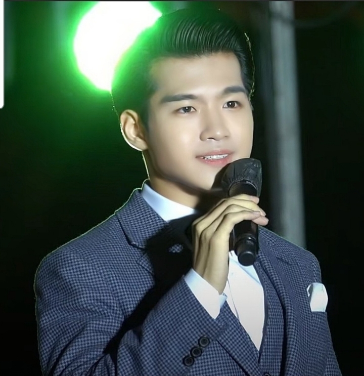 조명섭의 최신 사진