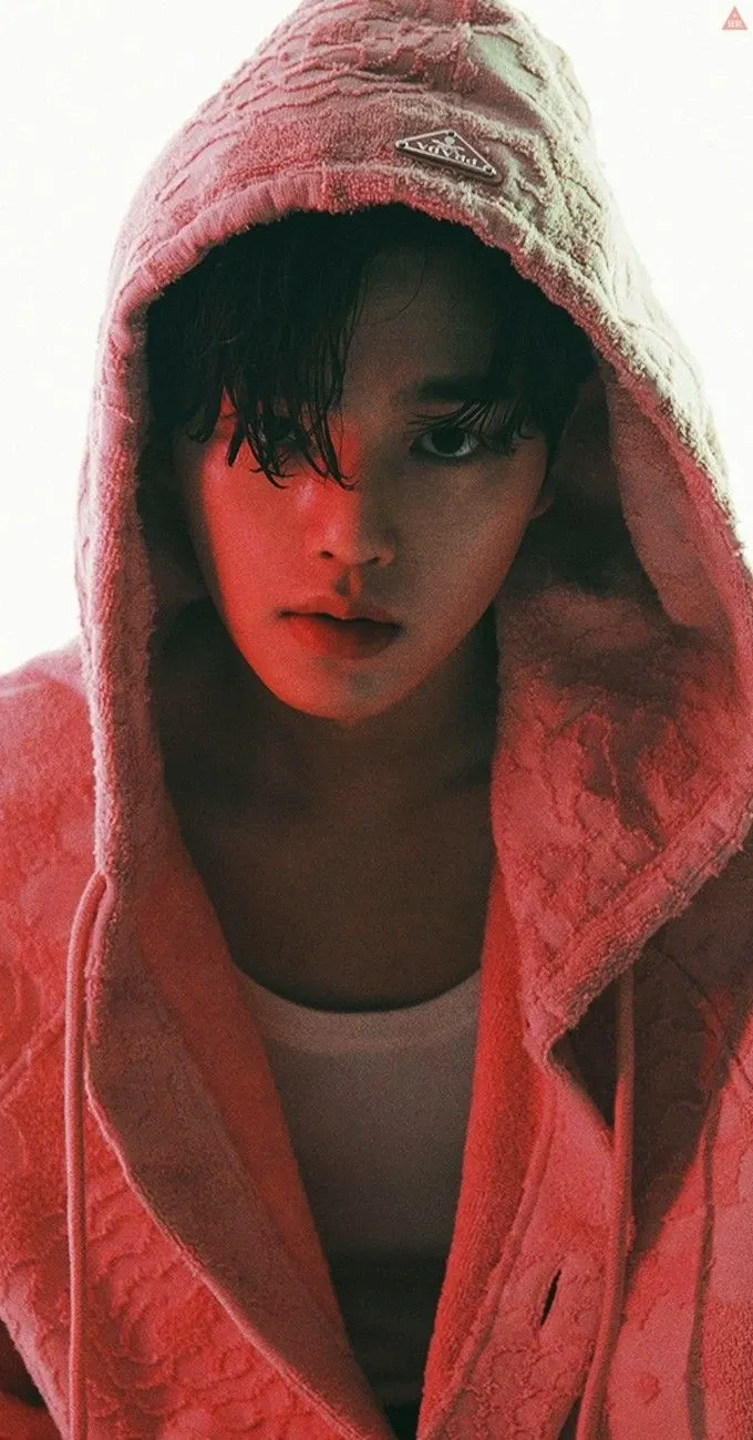 Emotional wallpaper shared by fans for Song Kang