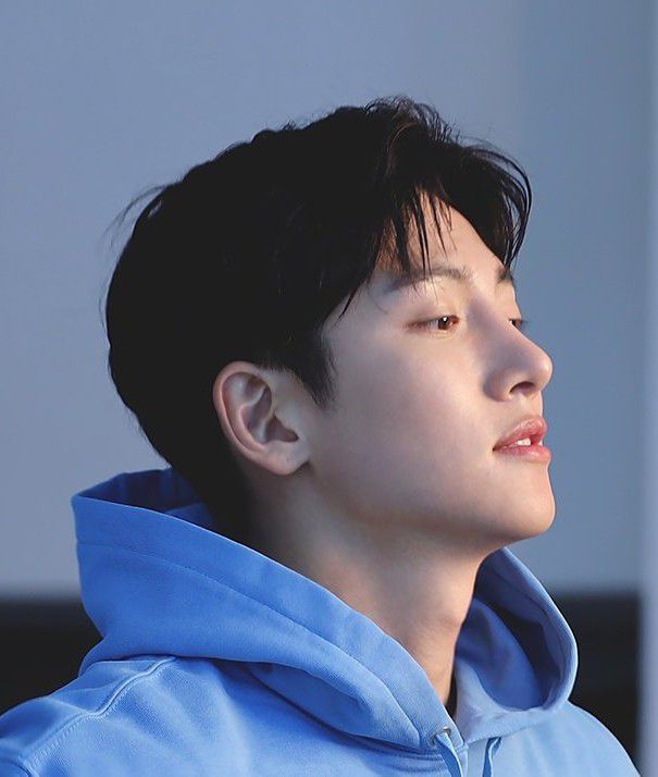 Behind-the-scenes cut of Ji Changwook