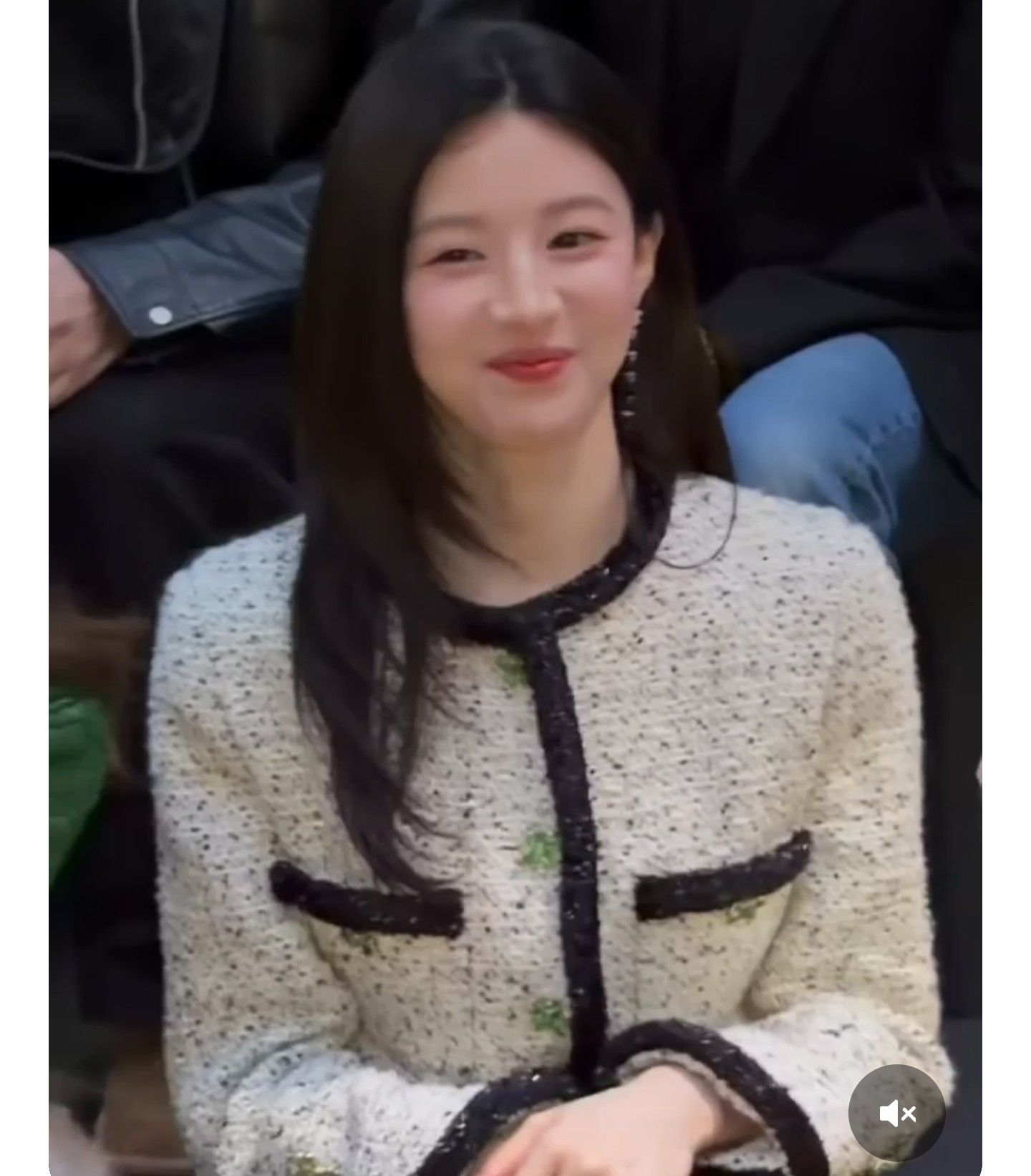 Recent activity shot of Go Younjung