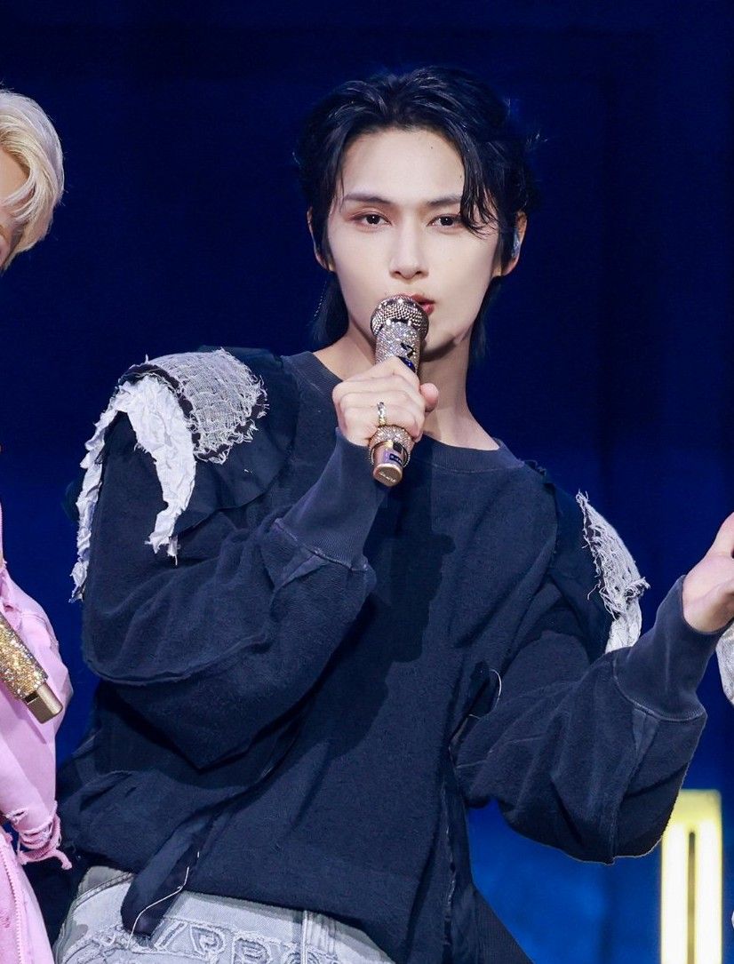 Behind-the-scenes cut of Wen Junhui