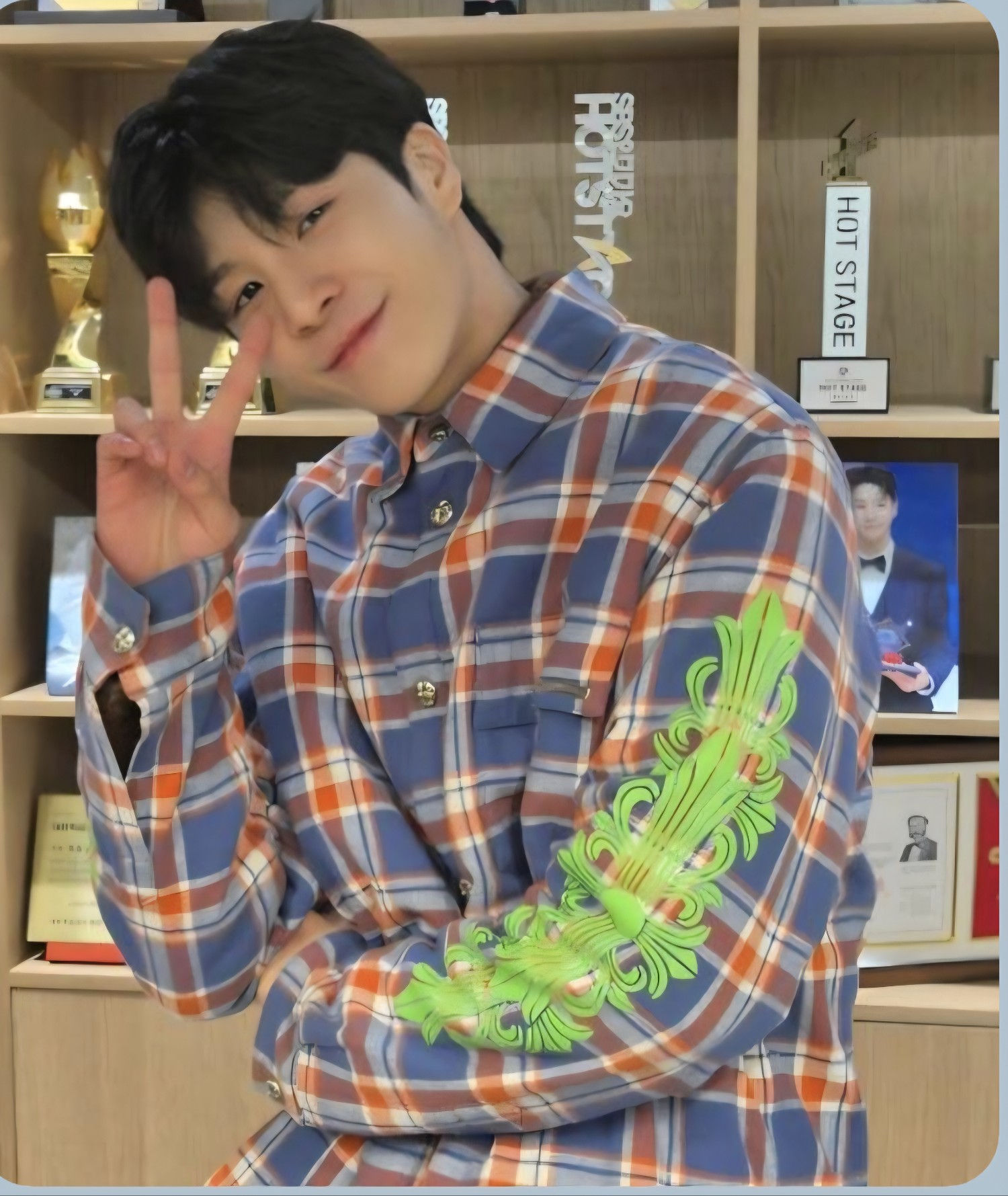 粉丝拍下的郑东元瞬间