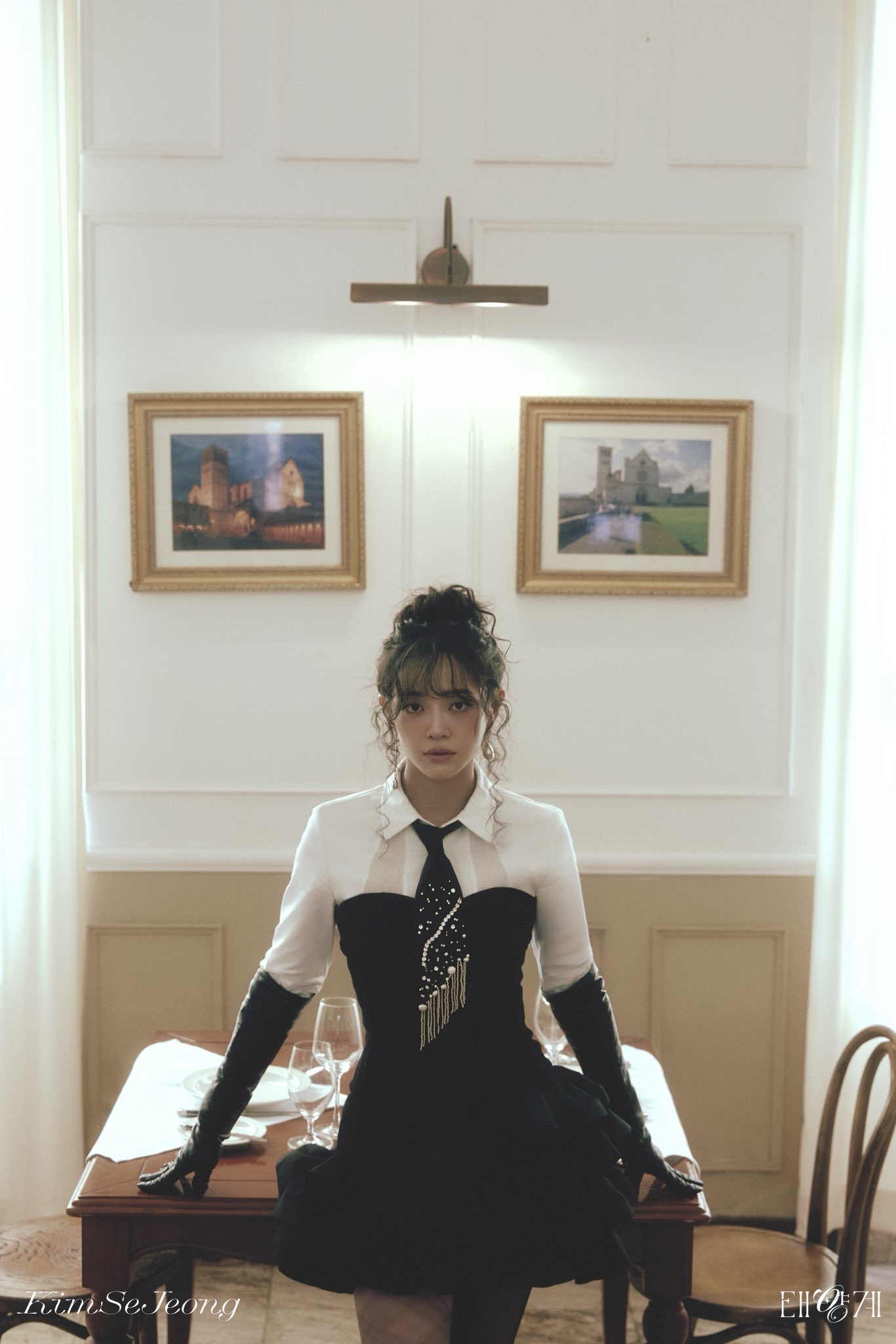 Behind-the-scenes cut of Kim Sejeong