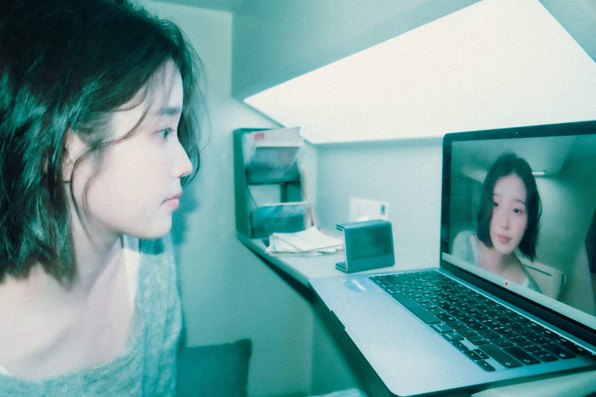 A moment captured by a fan of IU