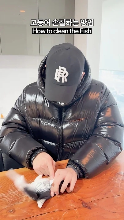 A moment captured by a fan of Cha Eunwoo