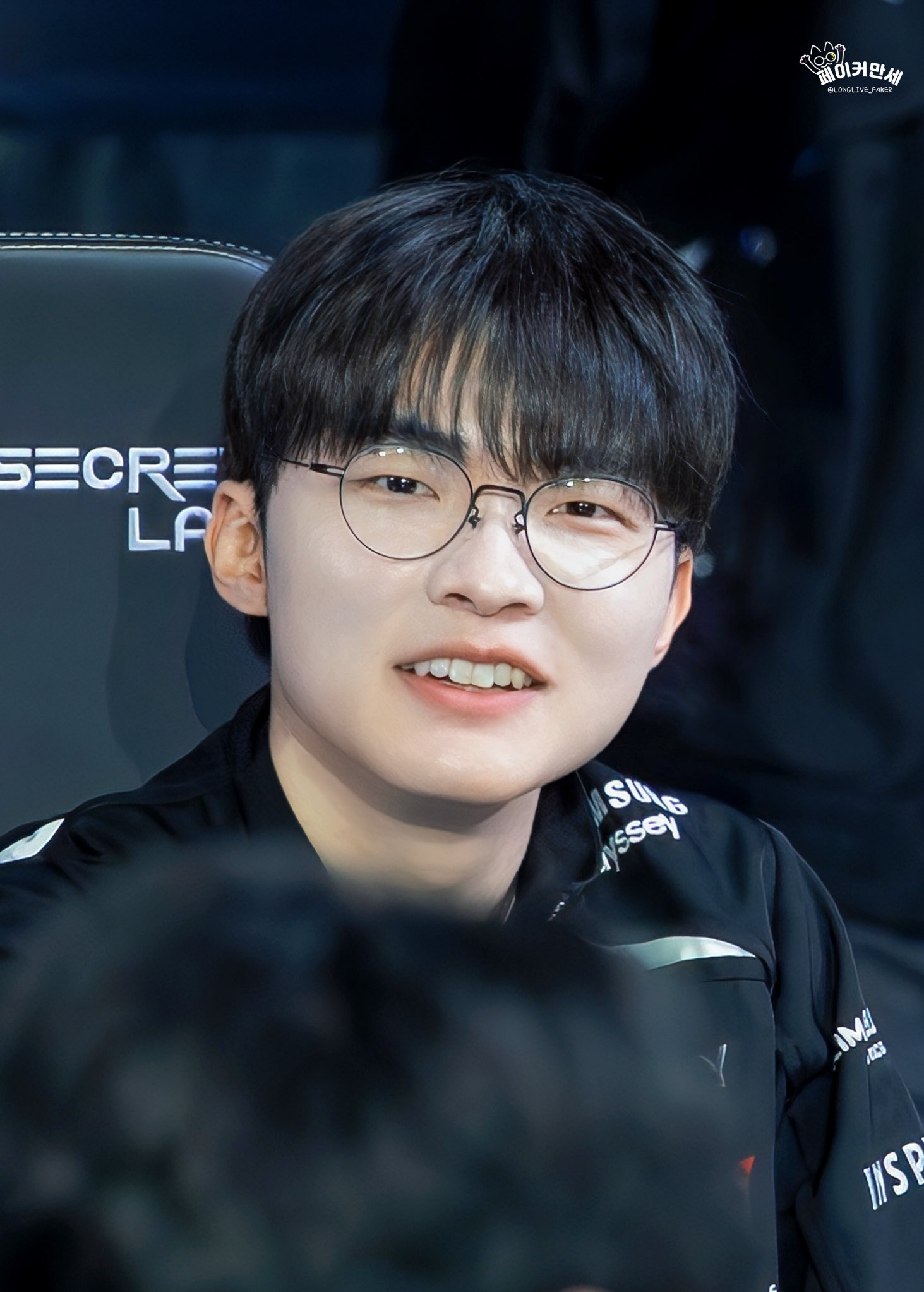 今日最も話題のセレブコミュニティフィード