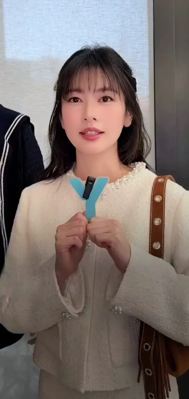 Representative background image loved by Jung Somin fandom