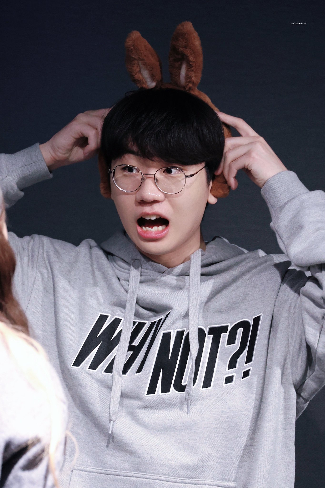 Behind-the-scenes cut of Doran