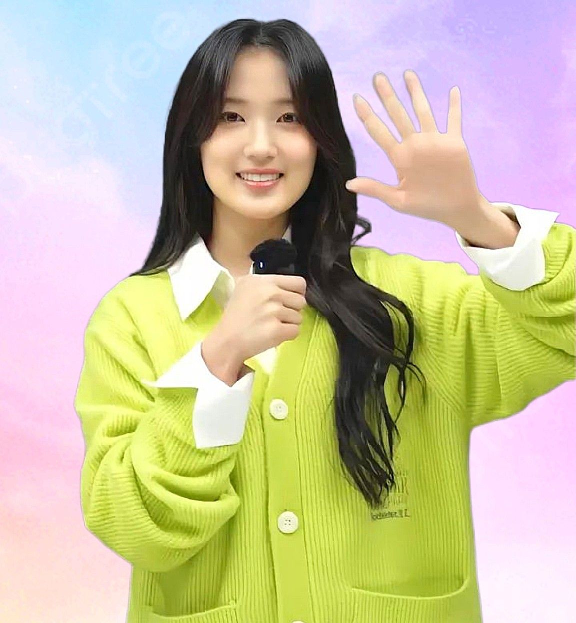 A moment captured by a fan of Kim Hyeyoon