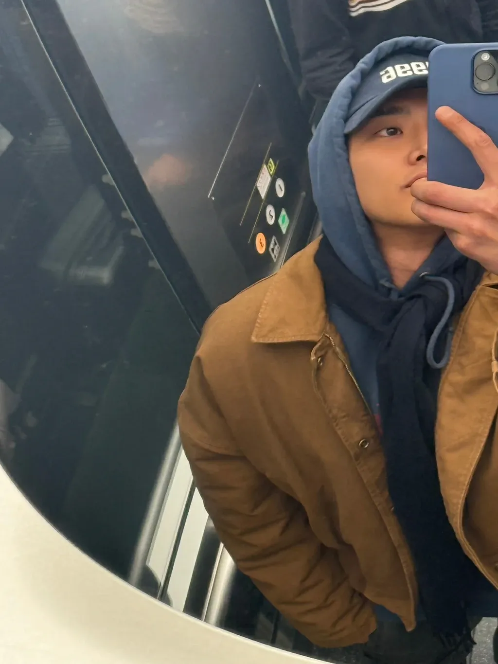Foto kegiatan terbaru dari Rowoon