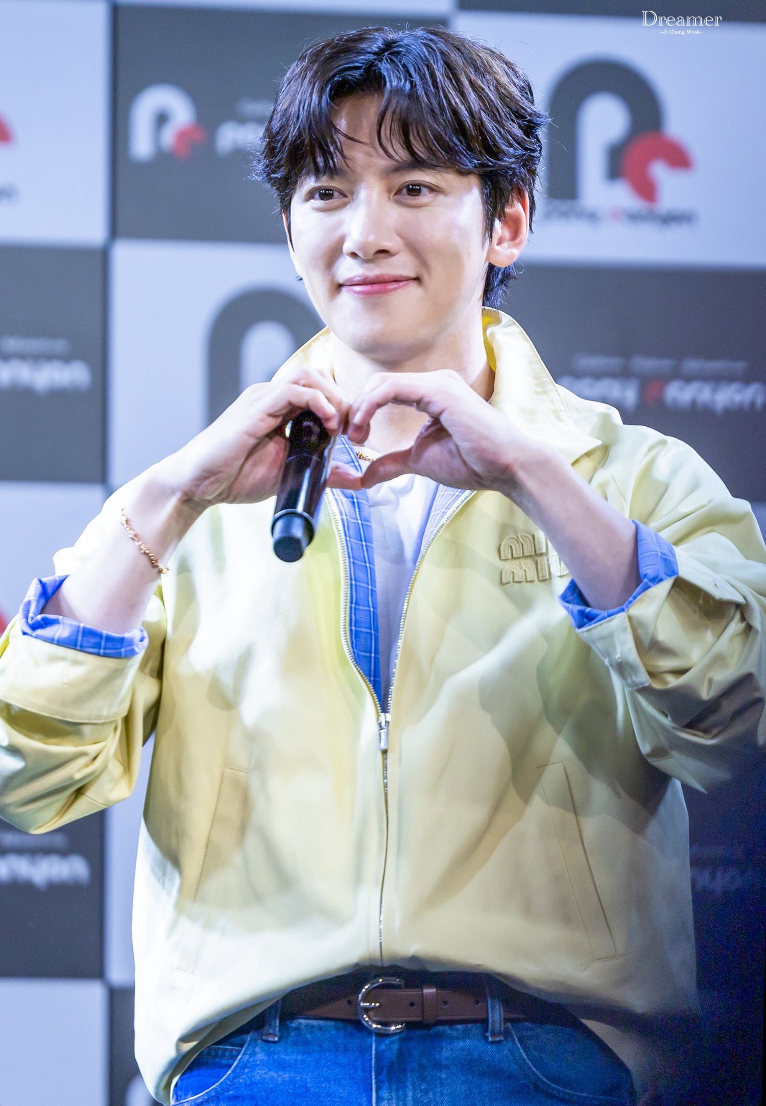 Behind-the-scenes cut of Ji Changwook