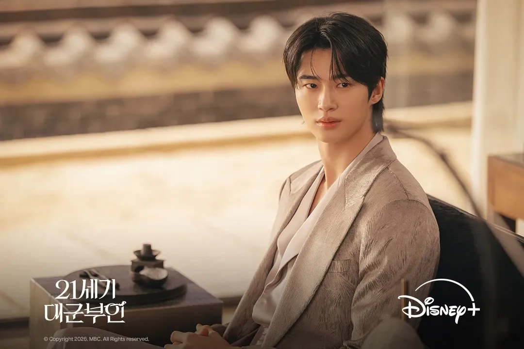 Behind-the-scenes cut of Byeon Wooseok